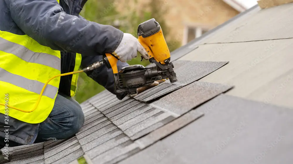 Zanesville Roofer Installing